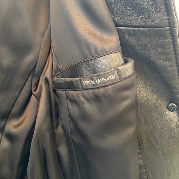 Women's Vintage 100% Lamb Leather Coat | Adler Collection | Black | Size: Small - Picture 4 of 10